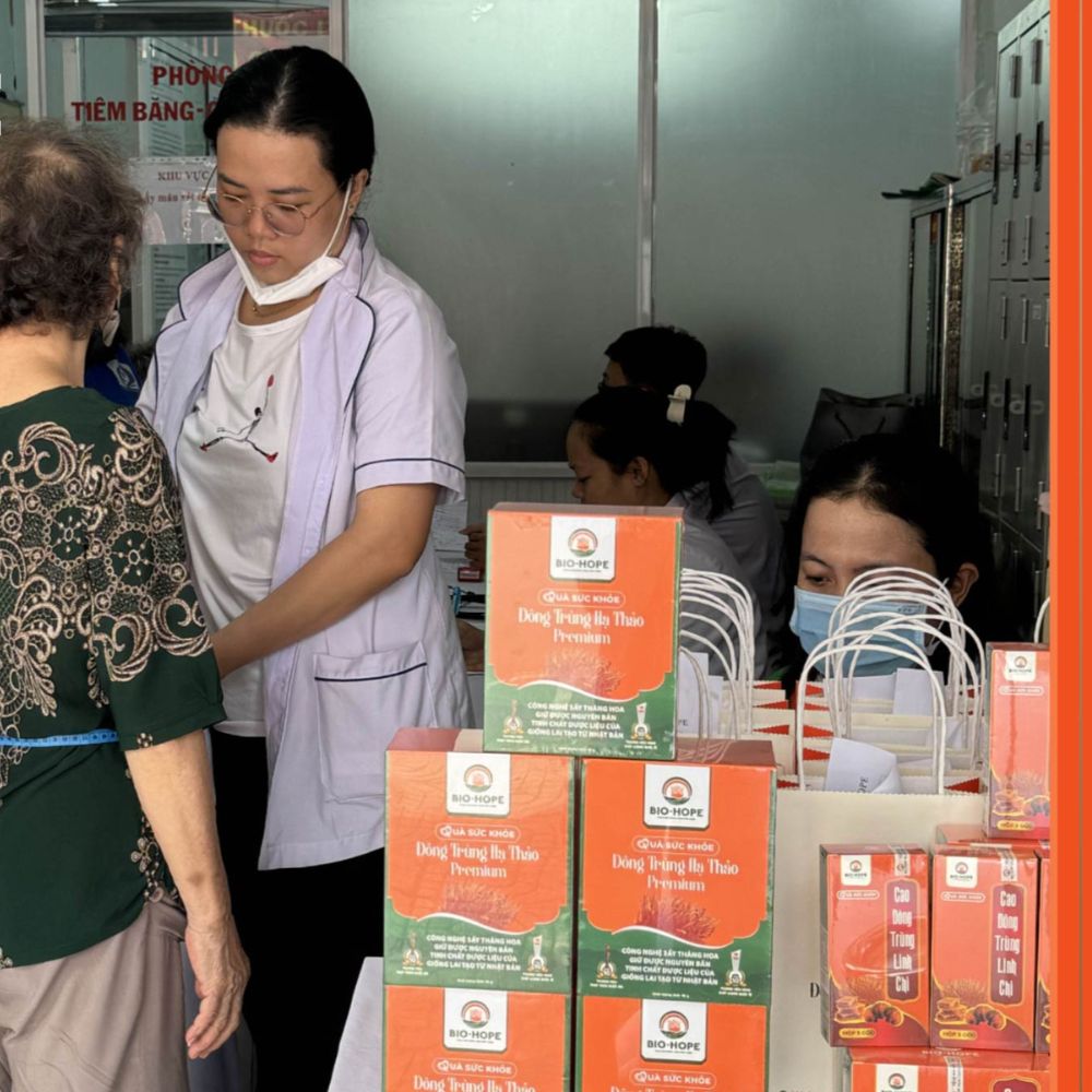 Bio Hope Đồng Hành Chăm Sóc Sức Khỏe Cho Các Y-Bác Sĩ, Cán Bộ, Uỷ Viên Và Người Cao Tuổi Tại Điểm Khám Sức Khỏe Trung Tâm Y Tế Quận 5